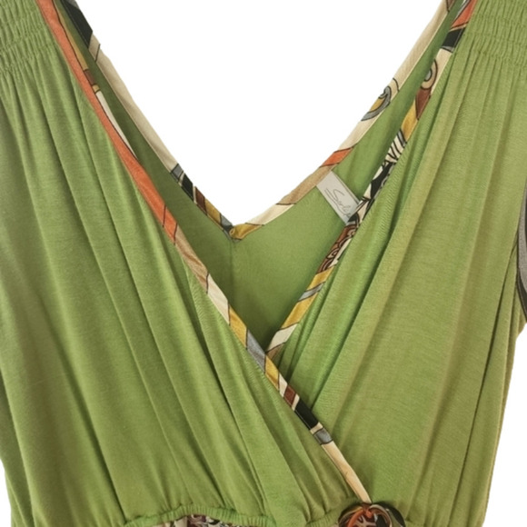 Serli Full of love green upper w/ elastic waist satin flower print bottom. NWOT - Picture 3 of 8